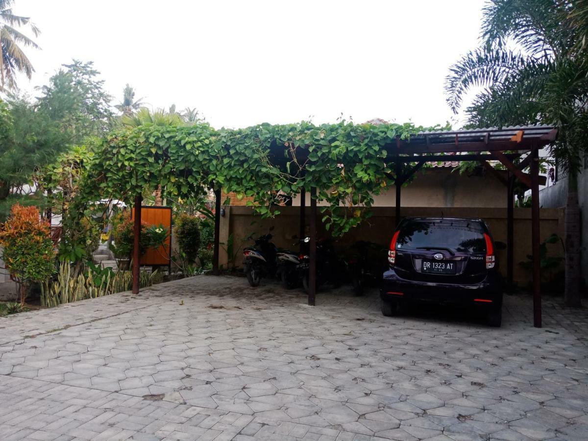 Zifa Mandalika Apartamento Kuta  Exterior foto